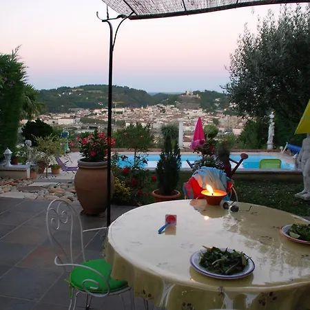 La Colombe Apartament *